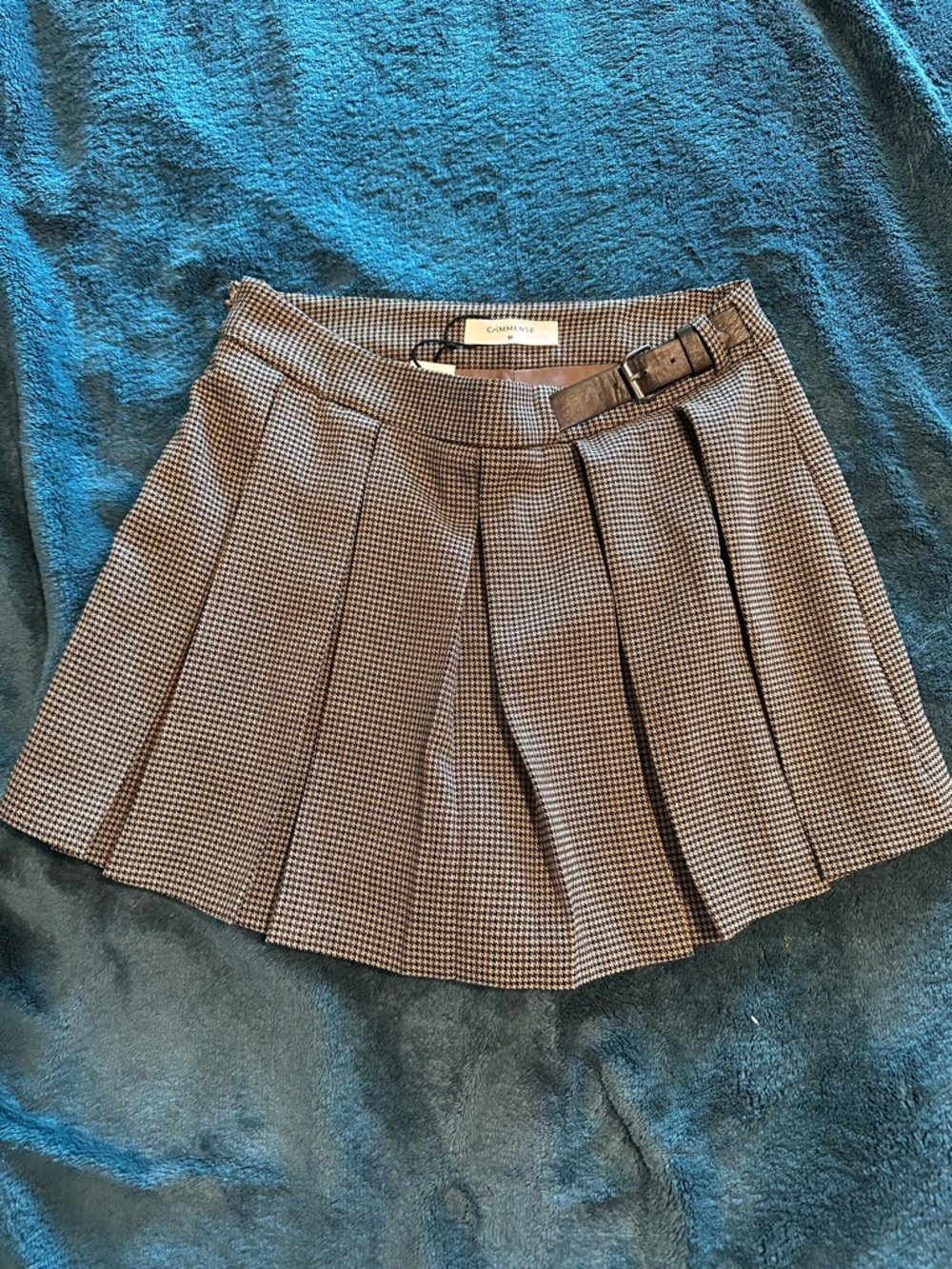 Commense Brown Houndstooth Pleated Mini Skirt with Side Buckle